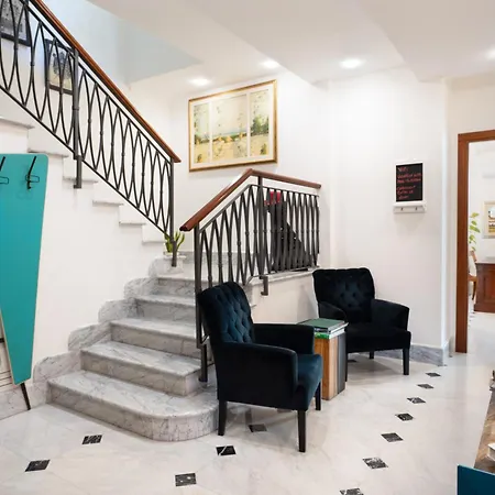 Relais La Lanterne Πανσιόν 2*